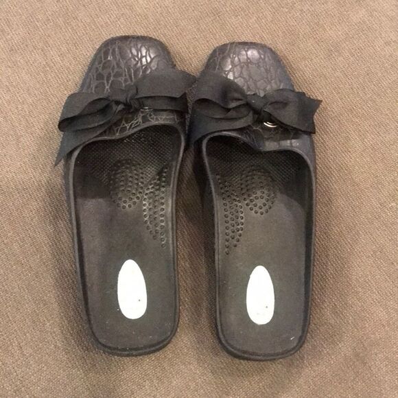 OKA b. Black Bow Slides - Size M/L (8.5-9.5) - Picture 7 of 8